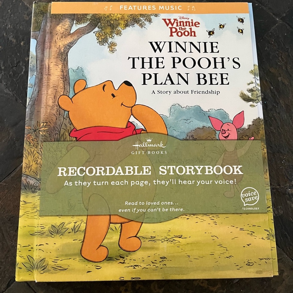 Hallmark Winnie the Pooh's Plan Bee Storybook - Yellow and Red